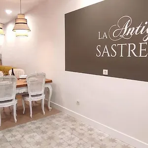https://la-antigua-sastrera-bilbao.bilbaohotelsspain.com